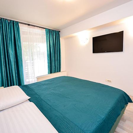 City Center Suite With Terrace Bucharest Luaran gambar