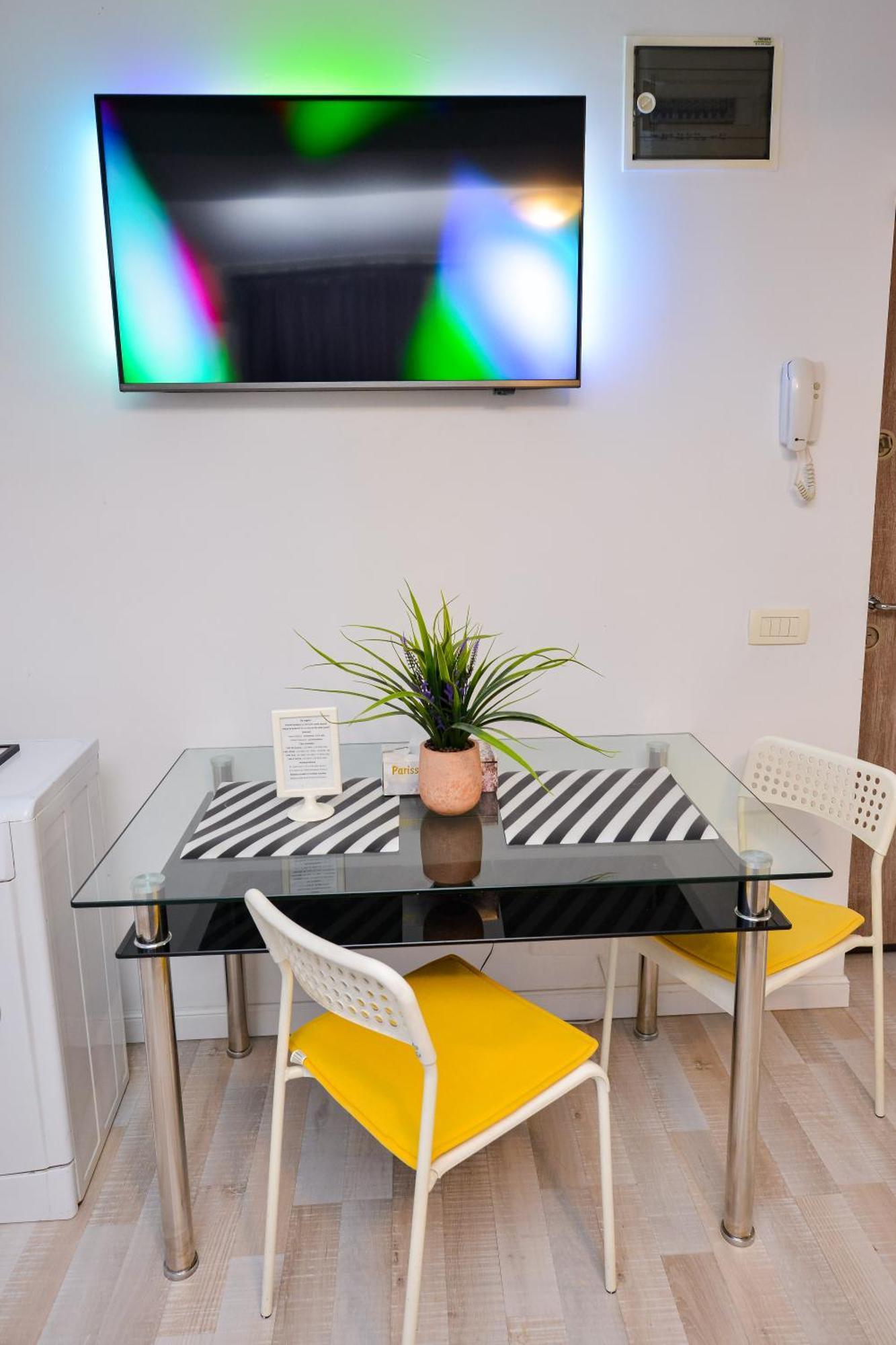 City Center Suite With Terrace Bucharest Luaran gambar