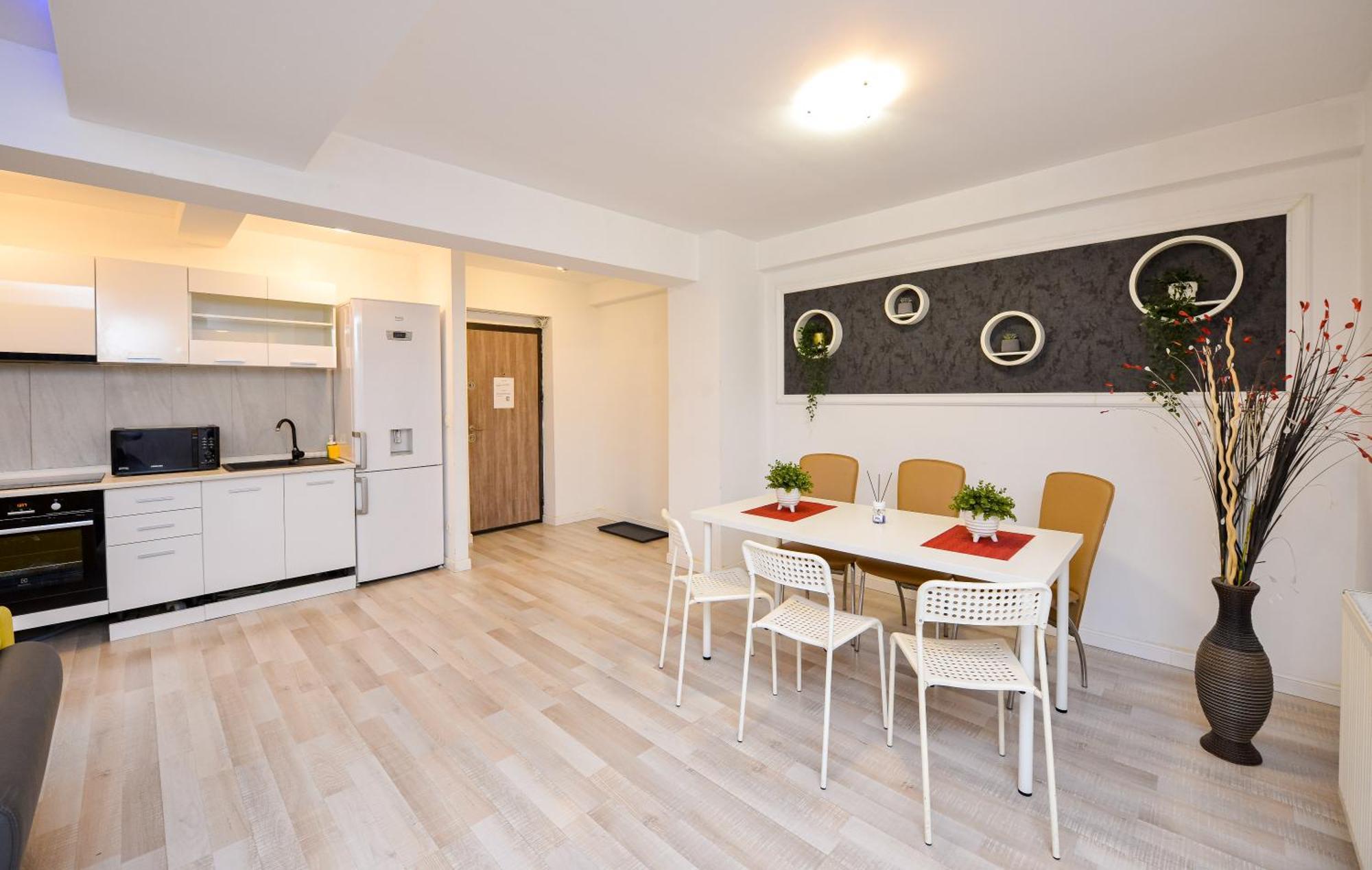 City Center Suite With Terrace Bucharest Luaran gambar