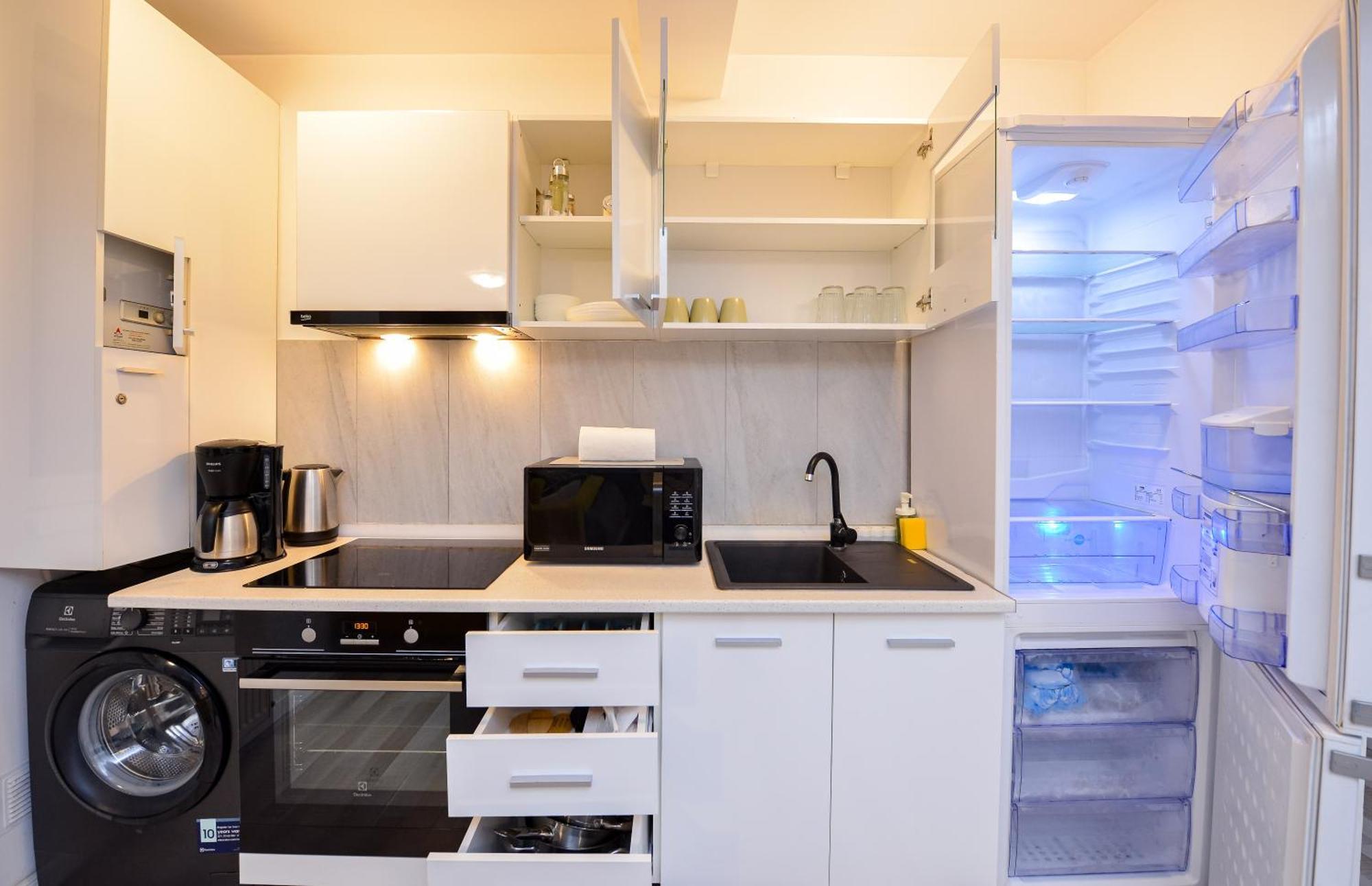 City Center Suite With Terrace Bucharest Luaran gambar