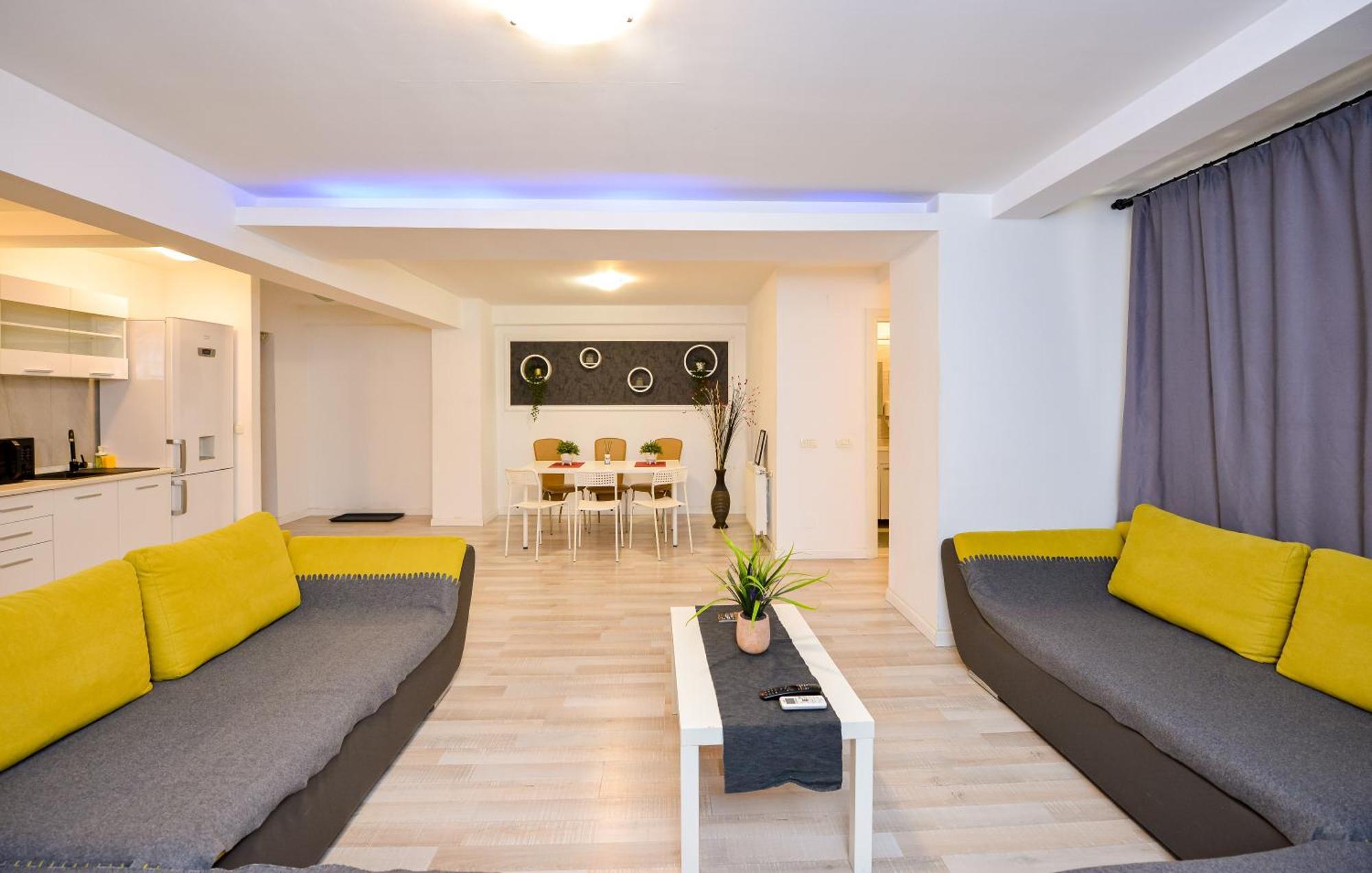 City Center Suite With Terrace Bucharest Luaran gambar