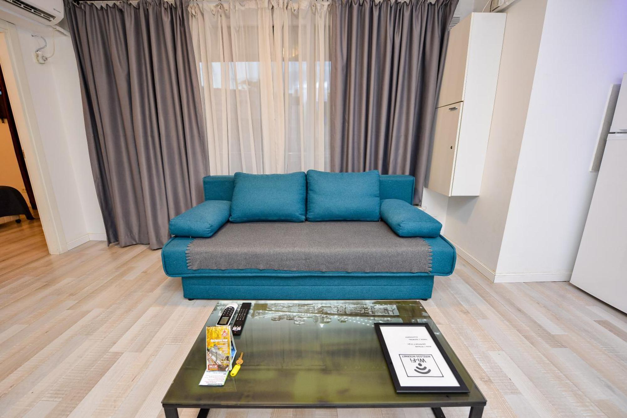 City Center Suite With Terrace Bucharest Luaran gambar
